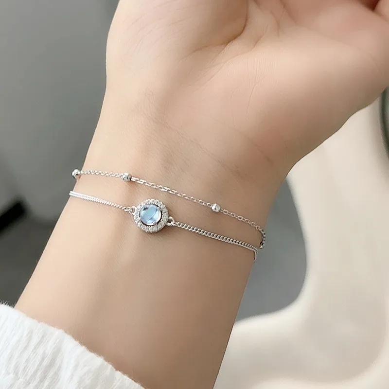 Modern Floral Link Bracelet - Image 2