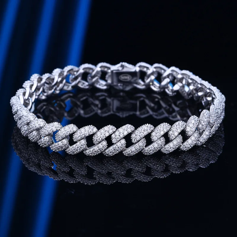 Modern Star Chain Bracelet - Image 5