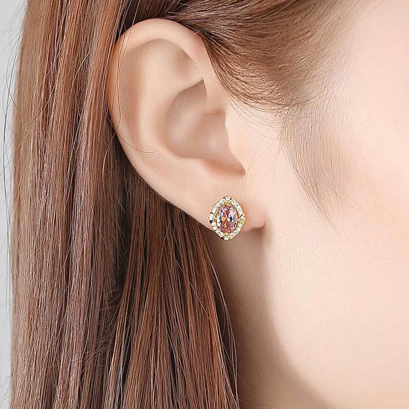 Pristine Dolphin Solitaire Pendant - Image 3