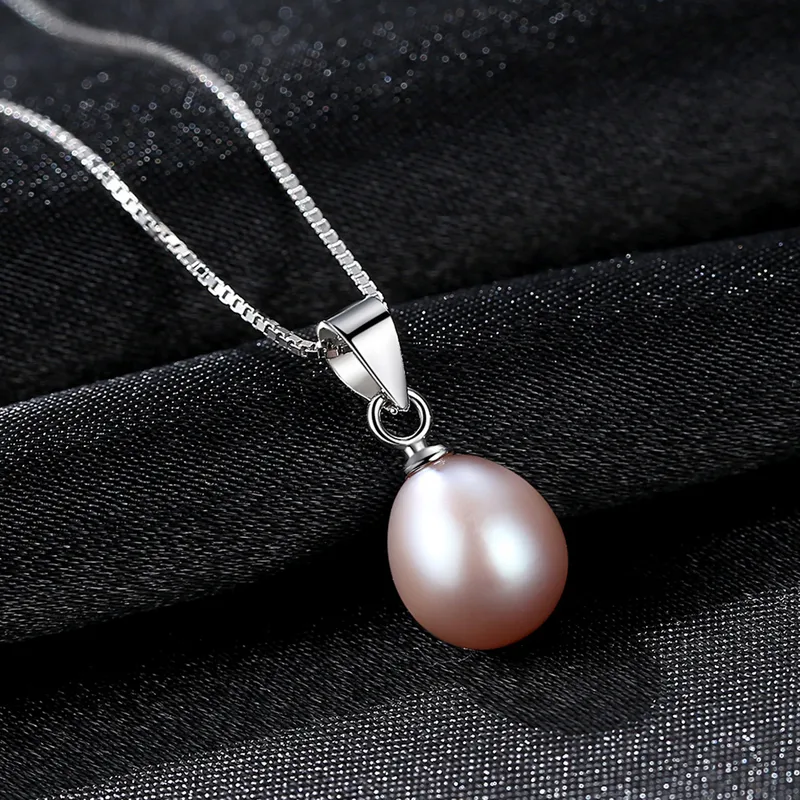 Enchanting Key Necklace - Image 4