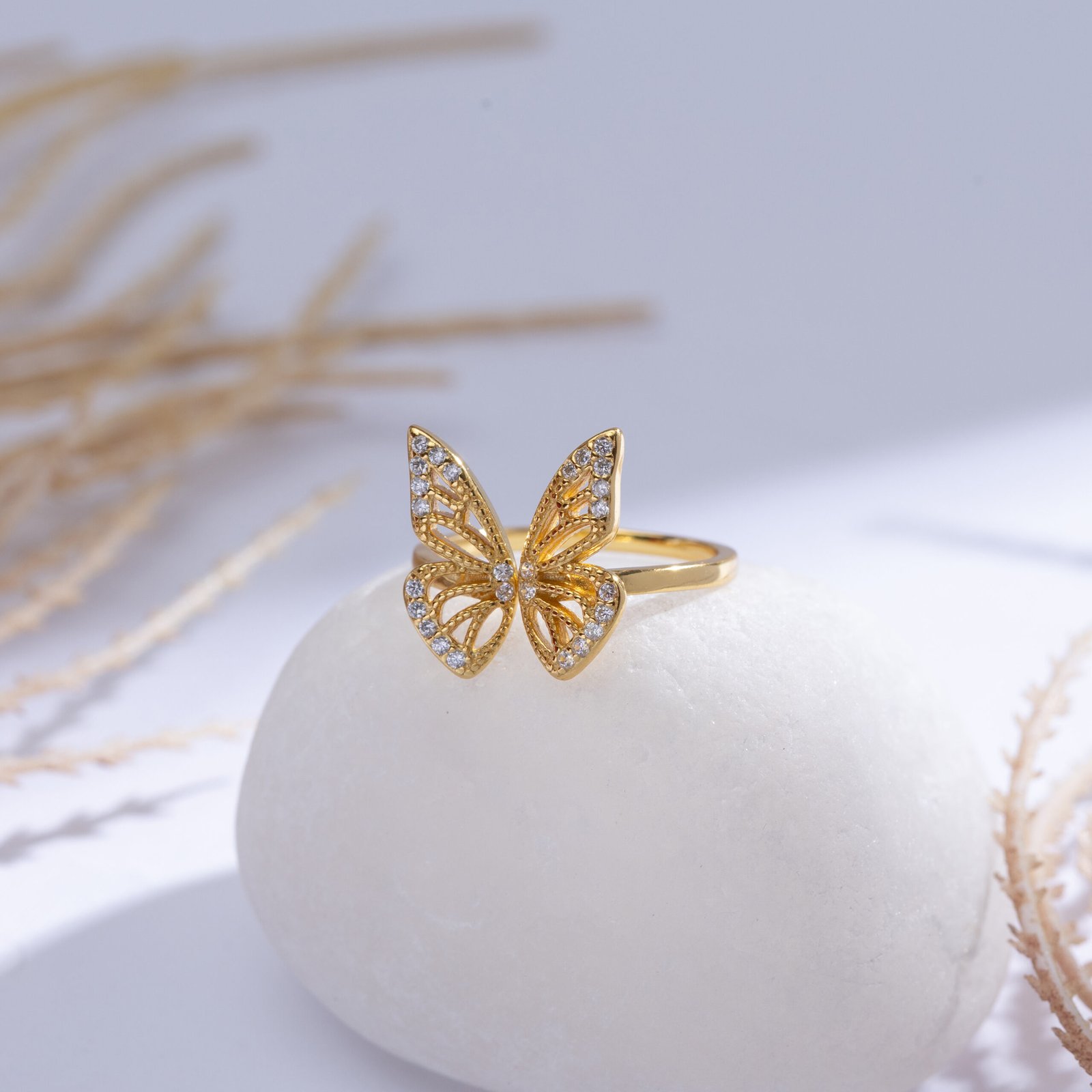 Beautiful Eternity Band Ring - Image 4