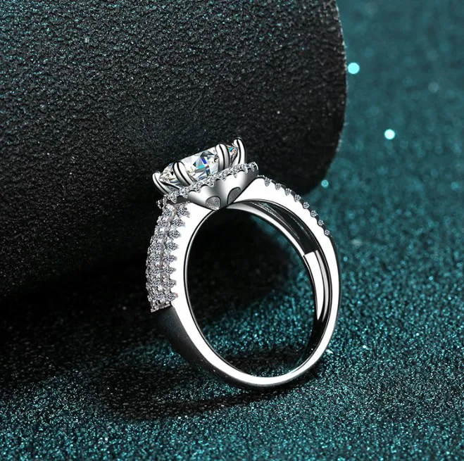 Elegant Authenticated High Carbon Diamond Band Finger Ring - Image 5