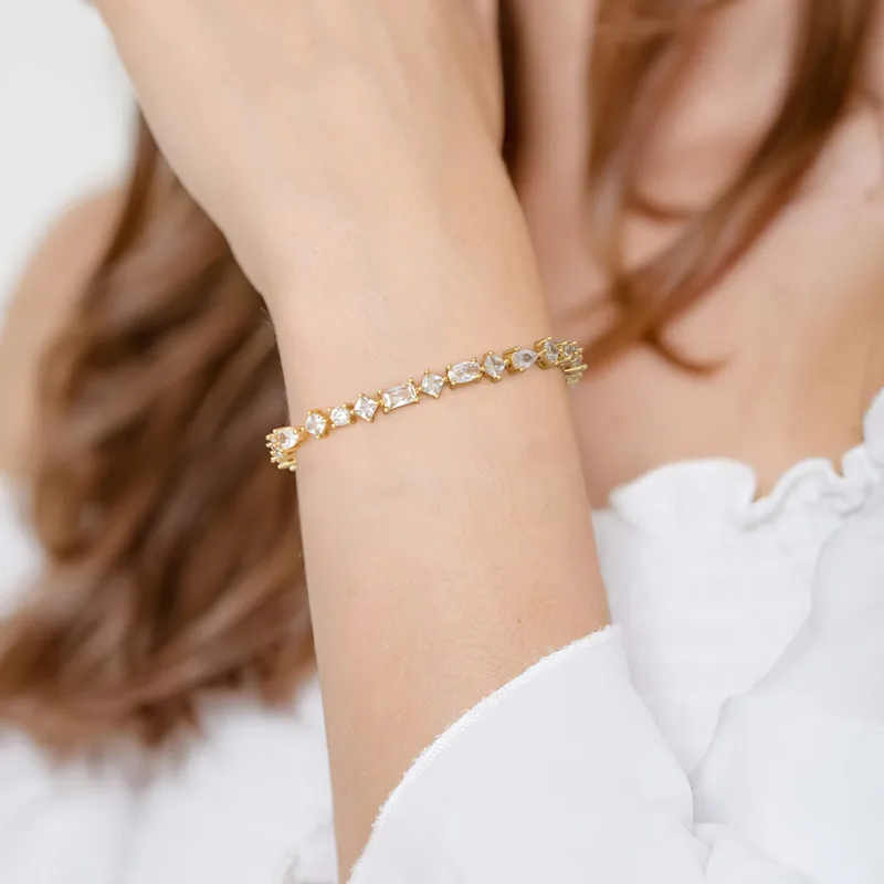 Sophisticated Pearl Chain Bracelet - Image 2