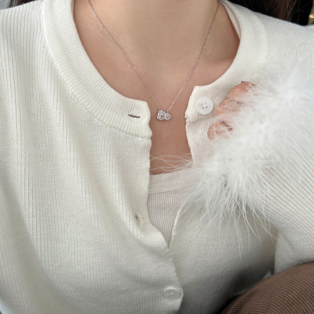 Magnificent Leaf Pendant - Image 2