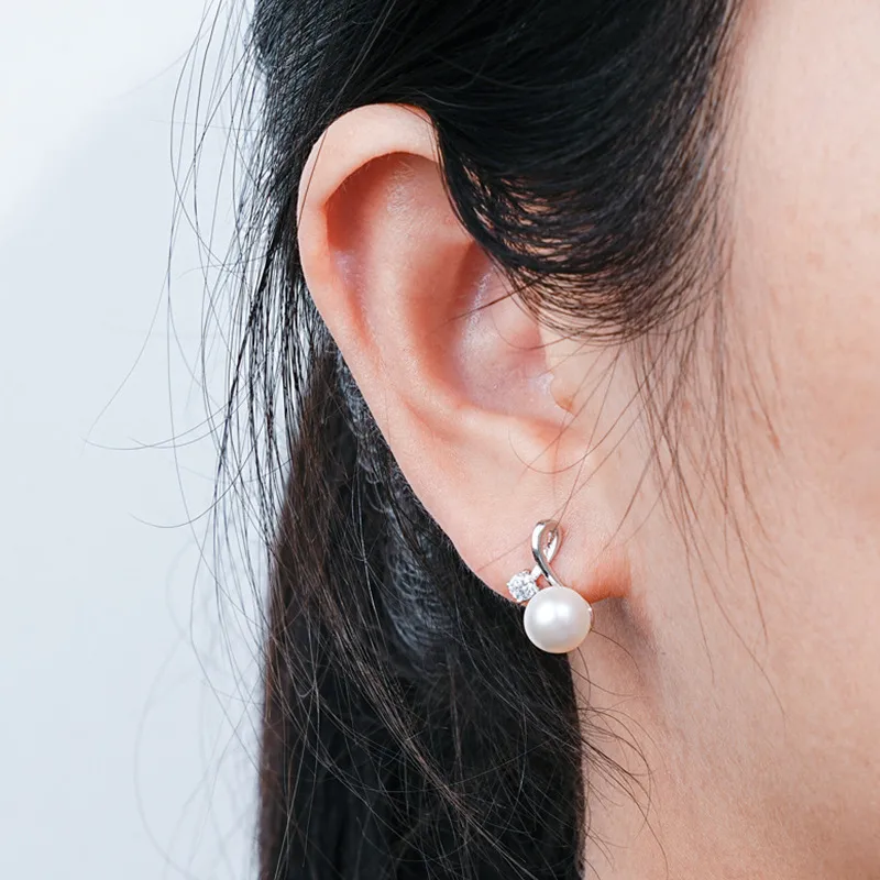 Dazzling Heart Stud Ear Studs - Image 3