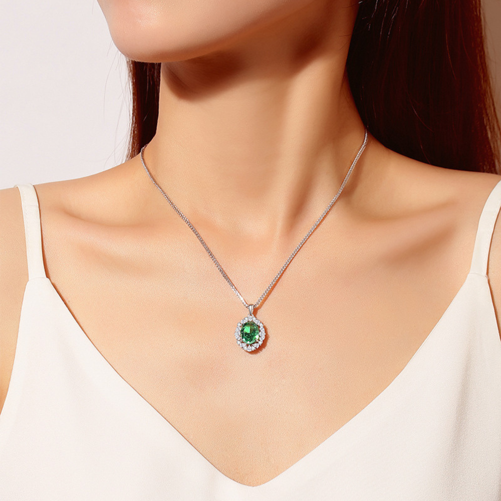 Enchanting Seahorse Pendant - Image 2