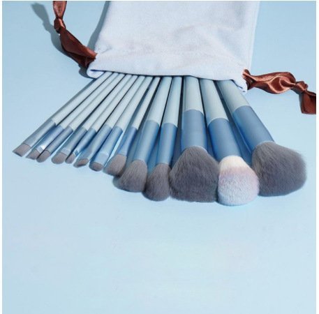 Casual Artificial Fiber Plastic Handgrip Makeup Brushes 1 set | Fashion jewellery | Divine Aura Jewels