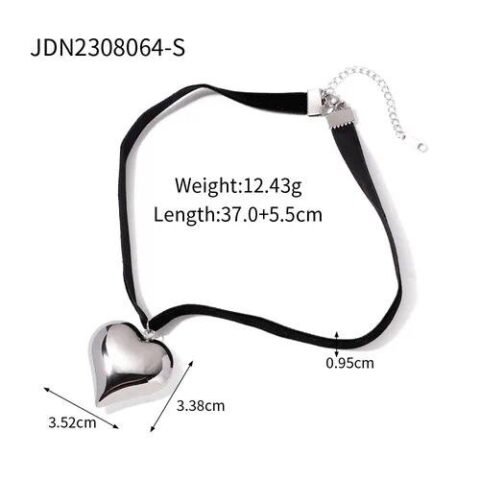 Heart Shape Cloth 18K Pendant Necklace - Silver — Buy online India at Divine Aura Jewels