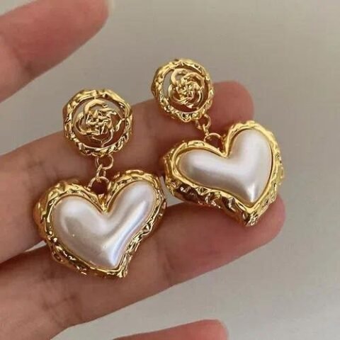 1 Pair Vintage Style Heart Shape Plating Inlay Alloy Artificial Pearls Drop Earrings | Fashion jewellery | Divine Aura Jewels