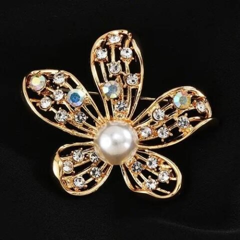 Elegant Pin Flower Imitation Pearl Brooches - Creamy-white Flowers — Buy online India at Divine Aura Jewels