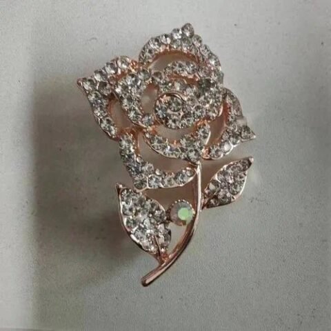 Elegant Pin Flower Brooches - 4-Pearl flower — Buy online India at Divine Aura Jewels