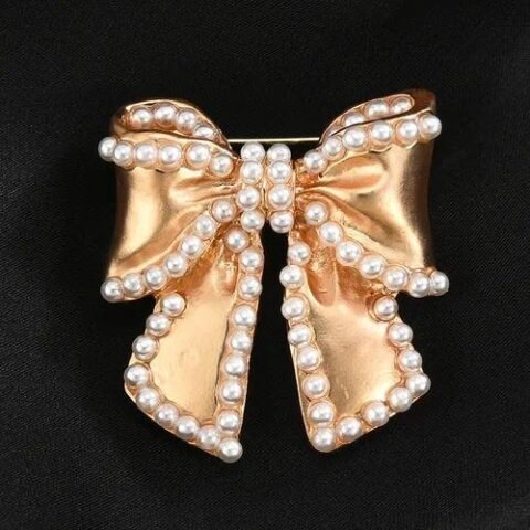 Elegant Pin Flower Brooches - 40-Pearl Five Leaves — Buy online India at Divine Aura Jewels