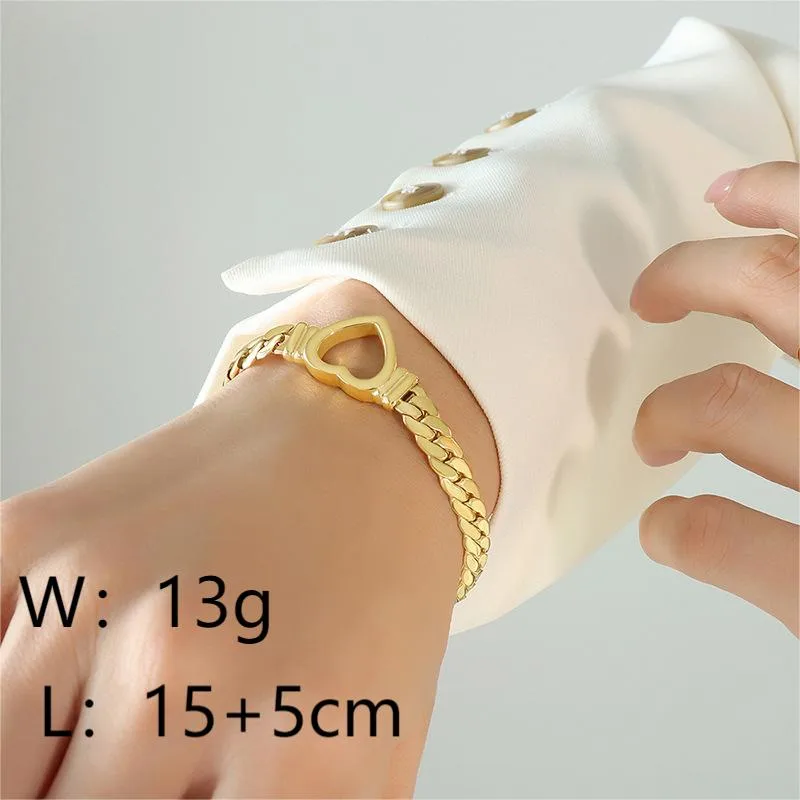 Luxe Heart Chain Bracelet - Image 2
